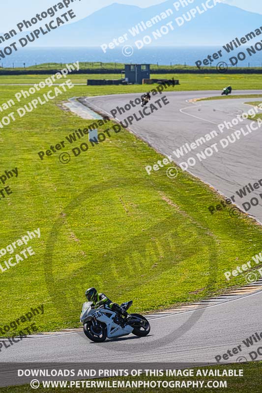 anglesey no limits trackday;anglesey photographs;anglesey trackday photographs;enduro digital images;event digital images;eventdigitalimages;no limits trackdays;peter wileman photography;racing digital images;trac mon;trackday digital images;trackday photos;ty croes